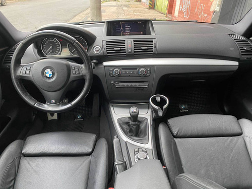 Imagen 12 de 13 de Bmw Serie 1 2011 2.5 135i Coupe Sportive 306cv