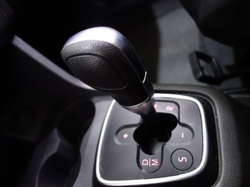 Volkswagen Fox Fox 1.6 MSI TOTAL FLEX CONNECT 4P I-MOTION