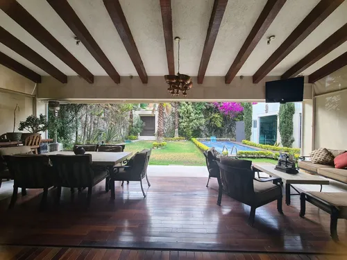 Casa Con Alberca En Venta En San Martinito, Frente A La Vista