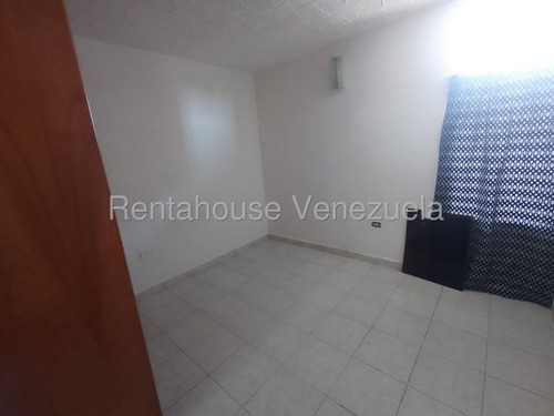 Apartamento En Alquiler En Urb. Parque Choroni Ii (base Aragua) #25-23523 Rm