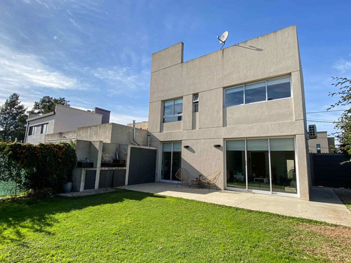 Imagen 16 de 22 de Casa En Venta En City Bell
