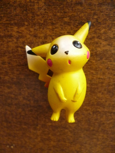 Pikachu ( Kawai ) Figurine De Pokemon Bandai  