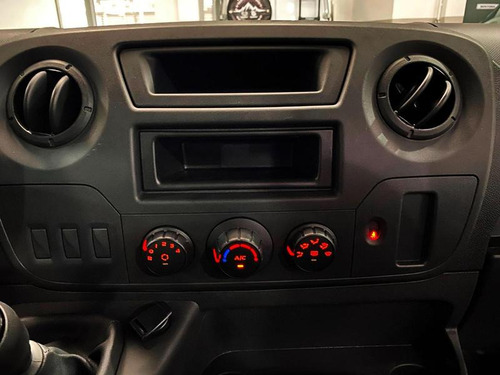 Renault Master L3h2 VitrĂȘ Prata 2025