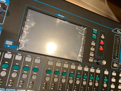 Imagen 7 de 10 de Allen & Heath Qu-32 38 In/28 Out Compact Digital Mixer