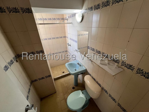 Apartamento Grande California Norte Buena Ubicacion 25-12226