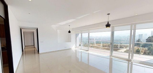 Exclusivo Departamento Con Amplios Espacios Y Amenidades De Primera