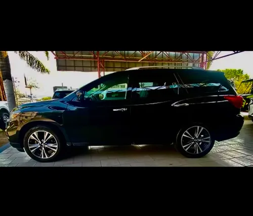 Nissan Pathfinder 3.5 Exclusive 4x4 Cvt