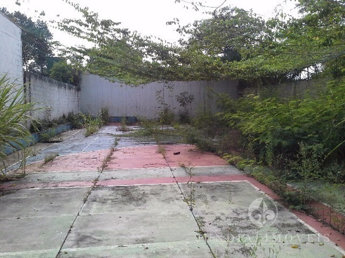 Imagem 18 de 30 de Vendo Imóvel Apropriado Para Escola, Com Salas De Aula, Área Administrativa, Refeitório, Cozinha, Quadra, No Centro Do Bairro, Em Terreno De 2040 M². - Pr00001 - 3018869
