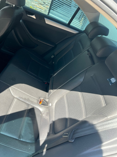 Volkswagen Jetta 2.5 Sport L5 Qc Nav B A C B E At
