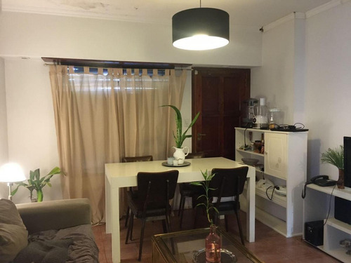 Dos Casas De Tres Ambientes En Block. Oportunidad Inversor.