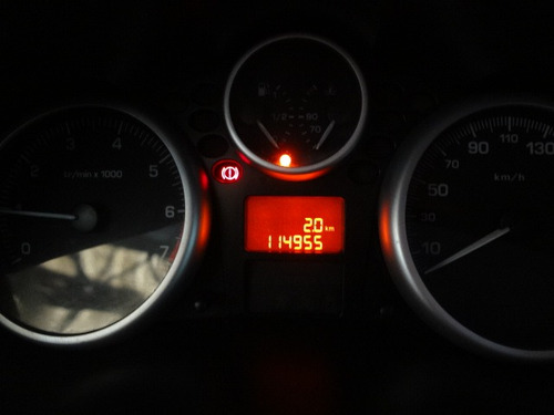 Peugeot 207 1.4 Xr Flex 4p 2011