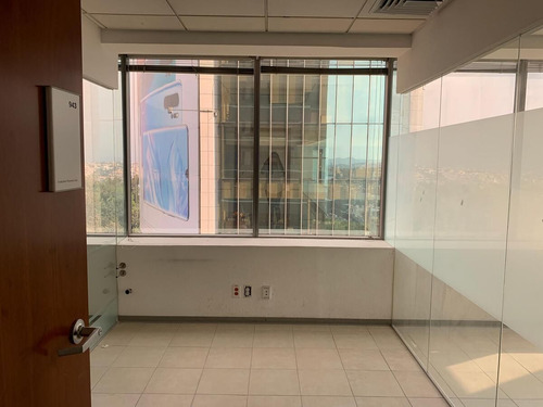 Oficina Acondicionada En Renta, Lomas Altas