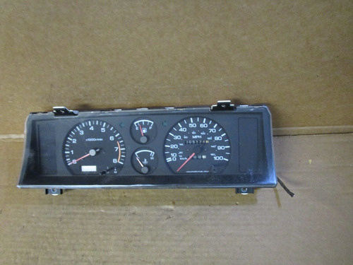 93 1993 Nissan D21 Speedometer Instrument Cluster 305k M Tty