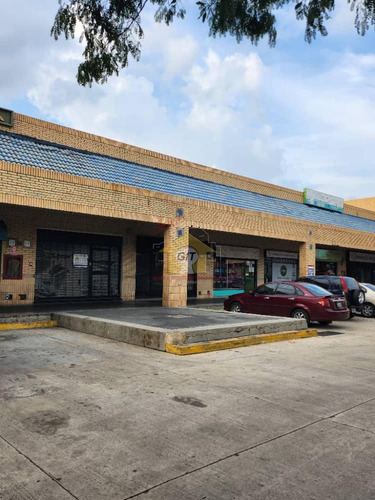 Venta De Local Comercial En San Diego, Ubicado En Pasillo Principal Del Centro Comercial Metro Plaza. Centro Comercial Ubicado En Plena Avenida Don Julio Centeno Gf