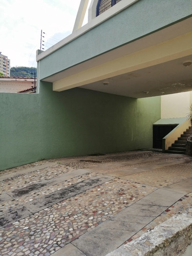 Imagen 10 de 12 de Venta De Bella Y Amplia Casa En El Parral Valencia Foc-790