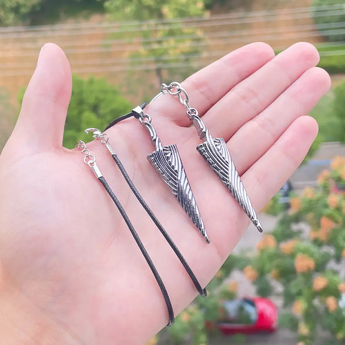 2pz Collar Aguijón Puro De Hollow Knight Y Llaveros