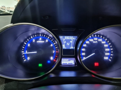Imagem 5 de 9 de Hyundai Veloster 2013 1.6 16v 2p