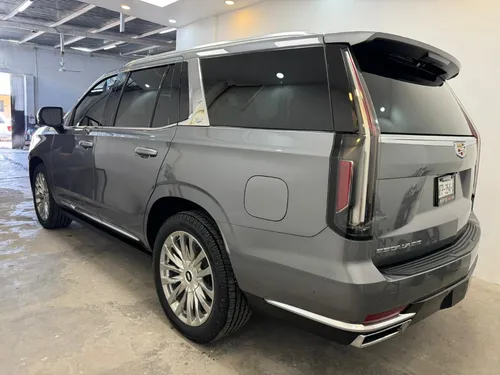 Cadillac Escalade 6.2 Plinum 4x4 At
