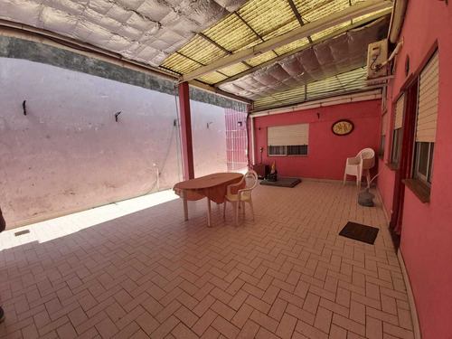 Imagen 10 de 14 de Venta Casa Dos Viviendas Llavallol