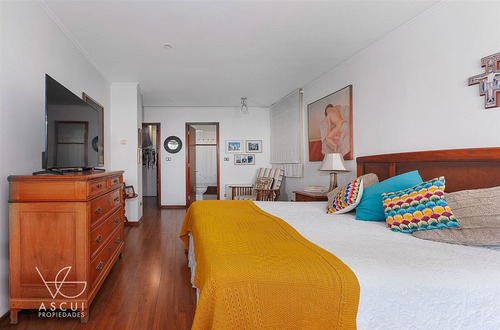 Casa Sn Carlos De Apoquindo,condominio 5 Dorm, 4 Baños, Serv