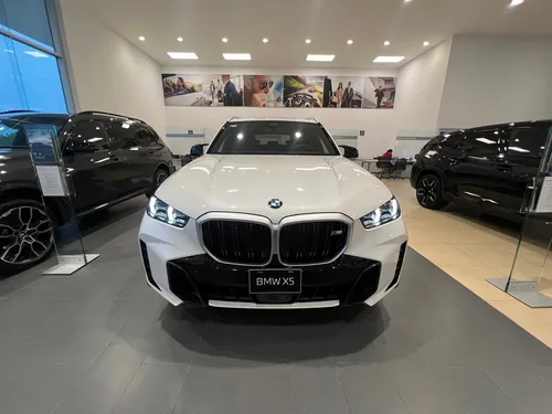 BMW X5 4.4 V8 M60I