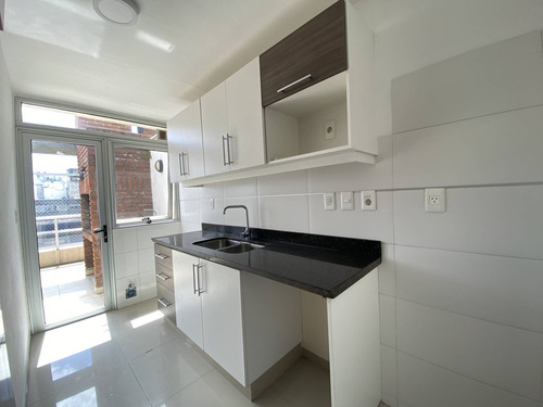 Imagen 5 de 14 de Venta De Apartamento Con 2 Dormitorios En Pocitos