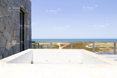 Espectacular Casa Primera Fila Sobre El Mar En Santa Monica, Jose Ignacio