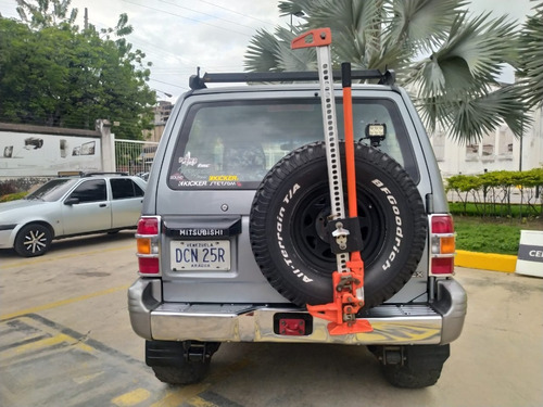 Imagen 5 de 15 de Mitsubishi Montero 1.3