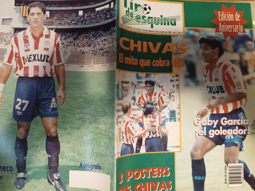 Revista De Fútbol Tiro De Esquina Chivas Poster