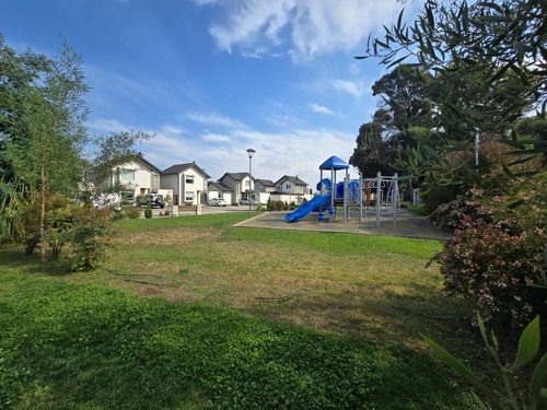 Casa 3 Dormitorios Condominio Parque Los Avellanos