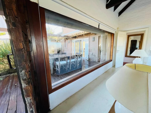 Preciosa Casa En Montoya A Metros Del Mar. Muy Buenas Comodidades Con Excelente Equipamiento