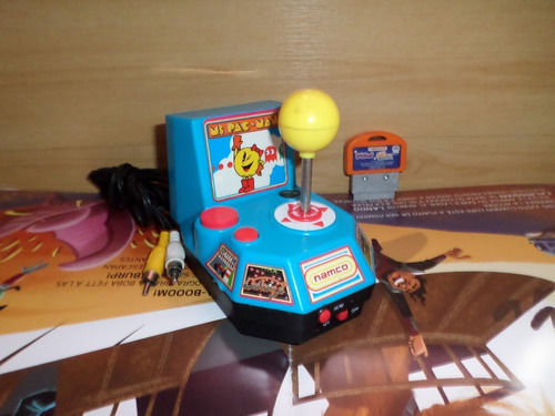 Namco Ms. Pac-man Plug-n-play Tv Game-joystick Juego 7 En 1