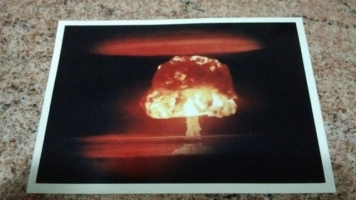 Foto Ensayo Nuclear, Bomba Atómica. Catástrofes Infinito