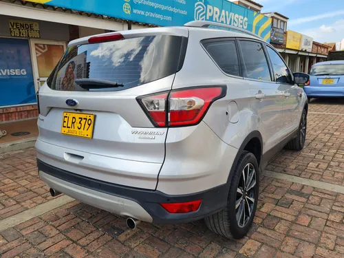 Ford Escape Titanium 2.0cc AT AA 4X4