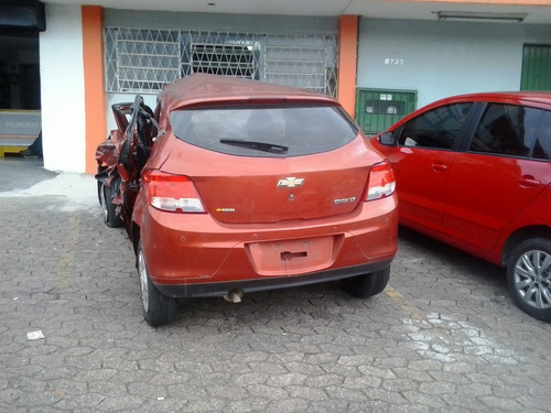 Imagem 4 de 9 de Sucata De Gm Onix 2013 Motor Câmbio Peças
