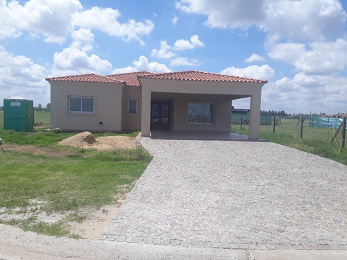 Imagen 2 de 14 de Precio Inigualable!!! Casa A Estrenar En San Felipe De Canning!!! Bajas Expensas!!!