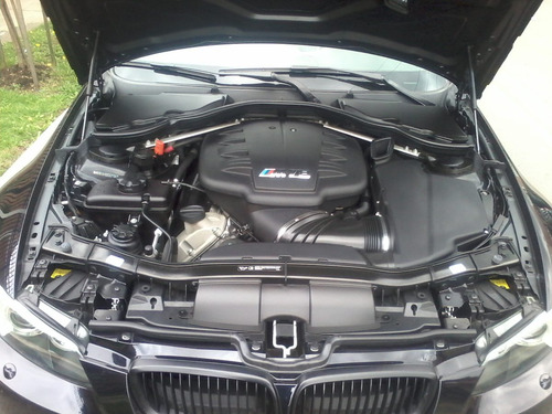 Bmw M3 Cabriolet E93,v8,420 Hp
