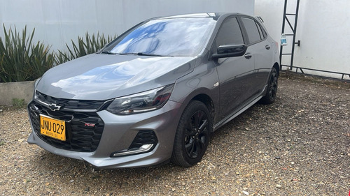 Chevrolet Onix Turbo Rs Gris 2021 Cmr