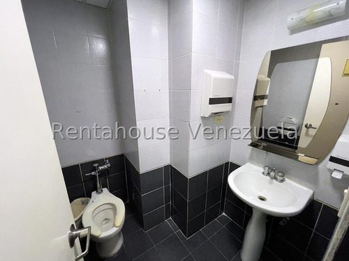 Oficina En Venta - Urb. Chacao.