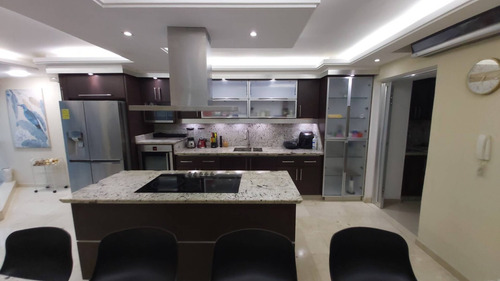 Imagen 5 de 14 de Venta Apartamento De Lujo Las Chimeneas