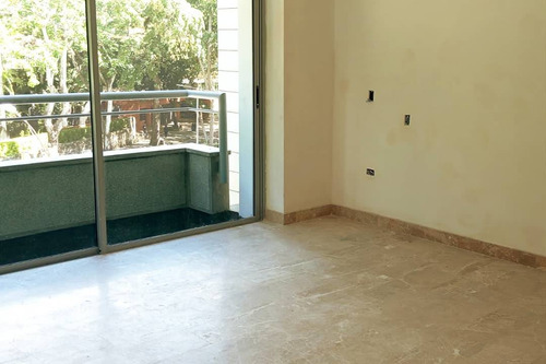 Lujoso Apto Triplex En La Castellana Con Sofisticada Tecnologia Y Un Paisajismo De Ensueño