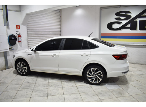 Volkswagen Virtus 1.0 200 TSI HIGHLINE AUTOMÁTICO