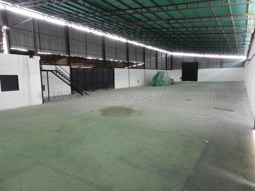 Ji 24-2888. Alquiler De Galpón De 2000m2 Ubicado En Guarenas. Rah