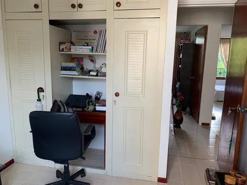 Venta Espectacular Apartameno Sur De Cali.barrio Quintas De Don Simon. Quinto Piso, Sin Ascensor. Parqueadero Propio Cubierto. 88 Mts.