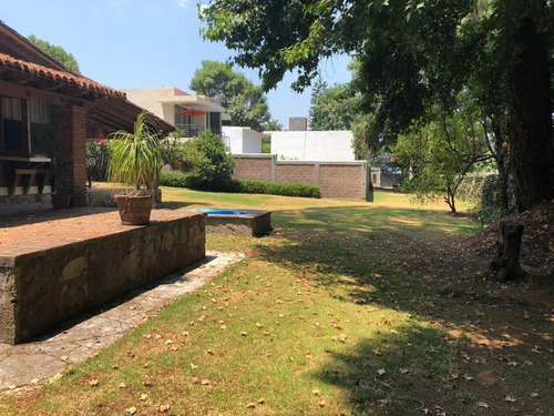 Venta Terreno En Avándaro,  Excelente Ubicación Uso De Suelo