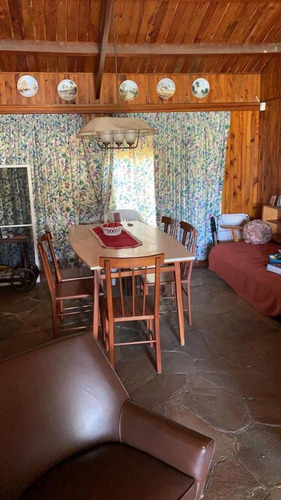 Casa De 4 Dormitorios Y 2 Baños