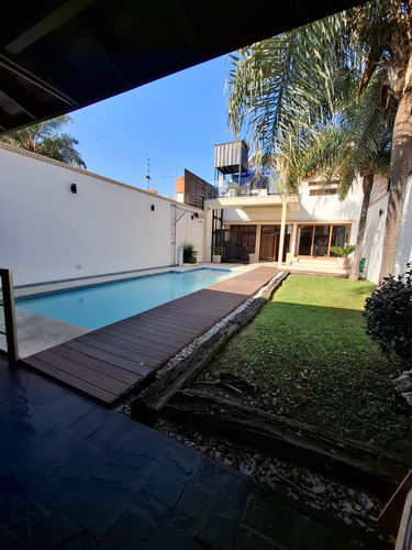 Venta Casa -pileta-5 Amb-pileta-cochera-quincho.