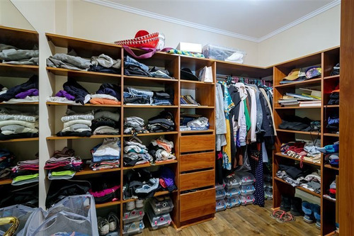 Casa En Venta De 4 Dorm. En Colina