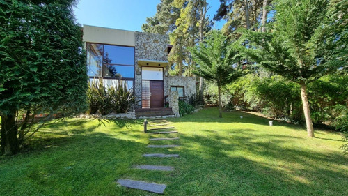 Se Alquila Hermosa Casa Moderna En Mar De Las Pampas