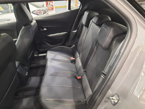 Peugeot 2008 1.0T Gt